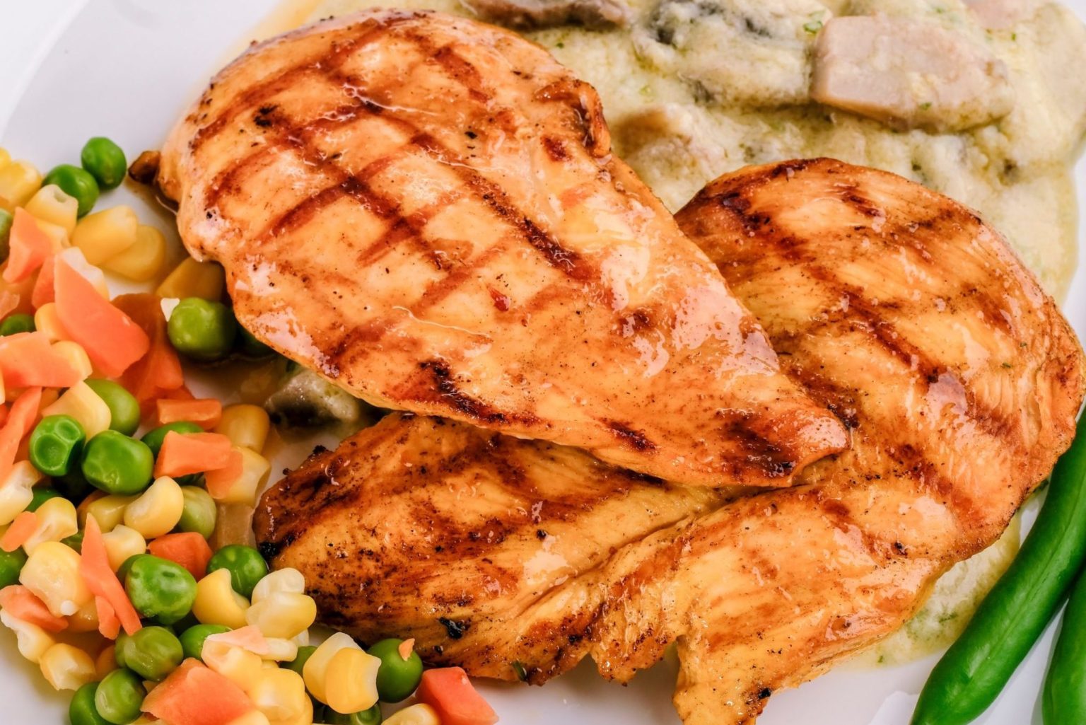Is White or Dark Meat Chicken Healthier? - yourdailysportfix.com