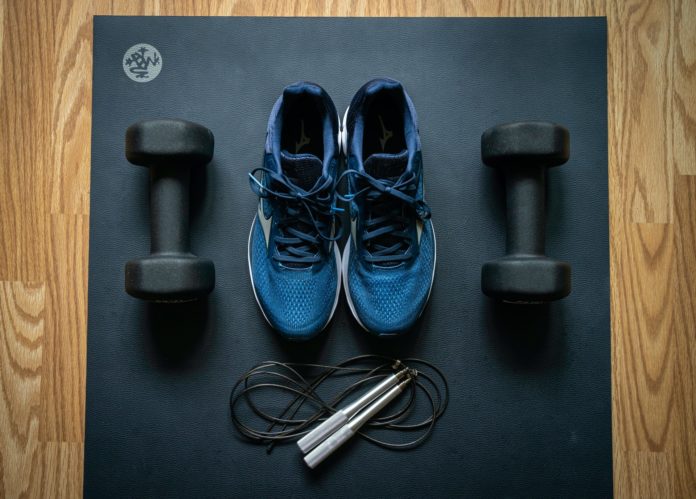 Home workouts: jump rope