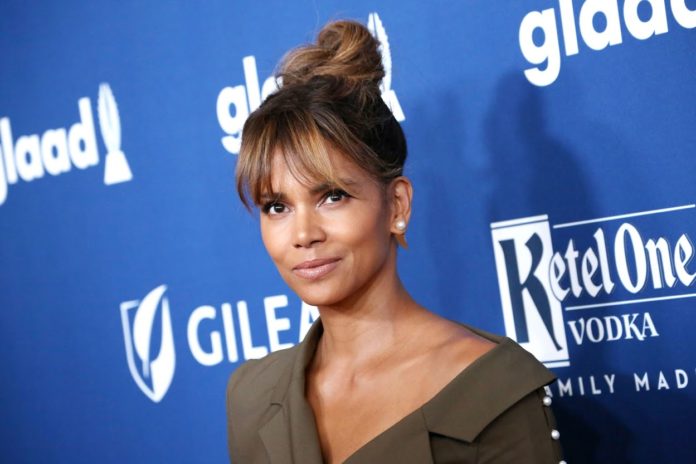 Halle Berry at the 29th Annual GLAAD Media Awards