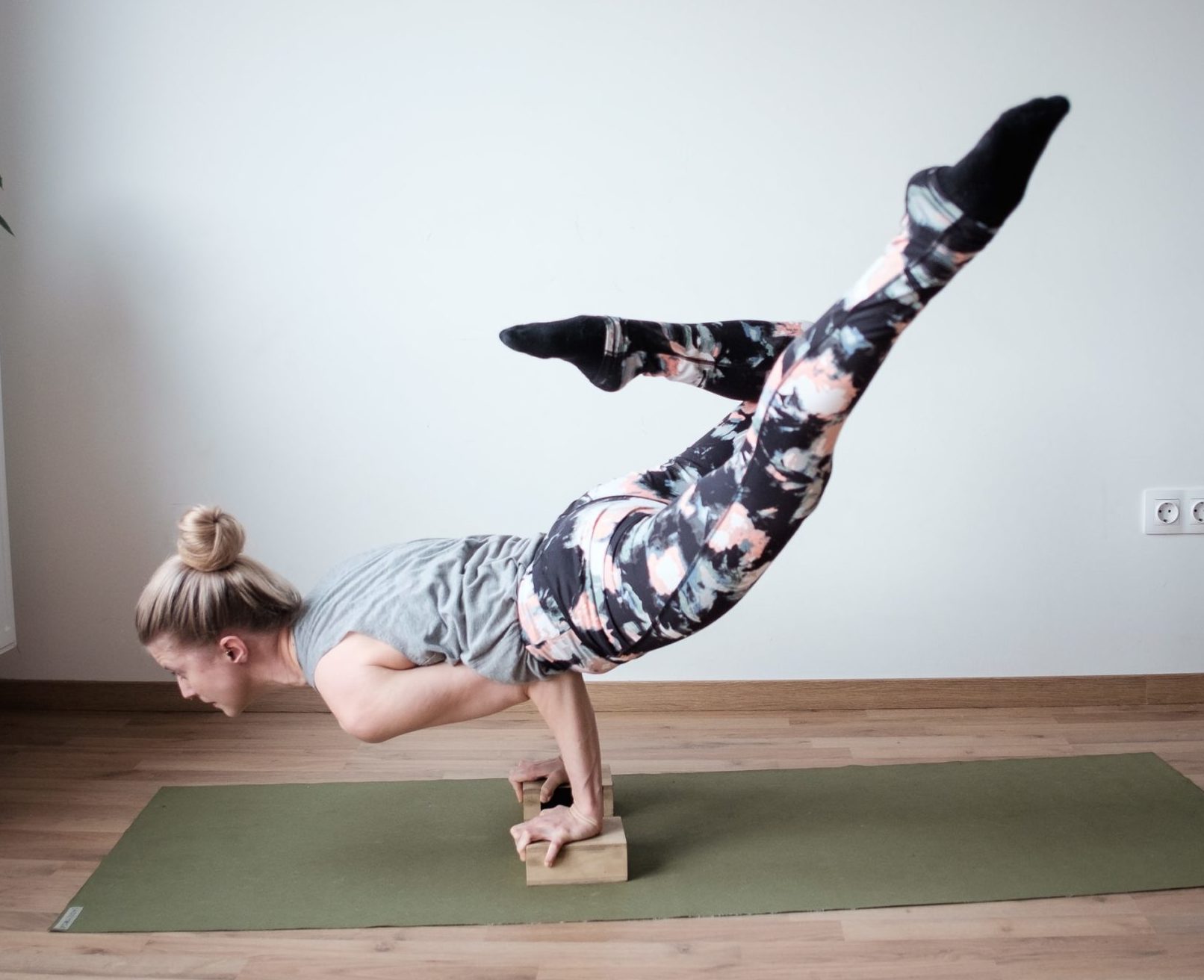 How to Pick the Best Material for Yoga Blocks