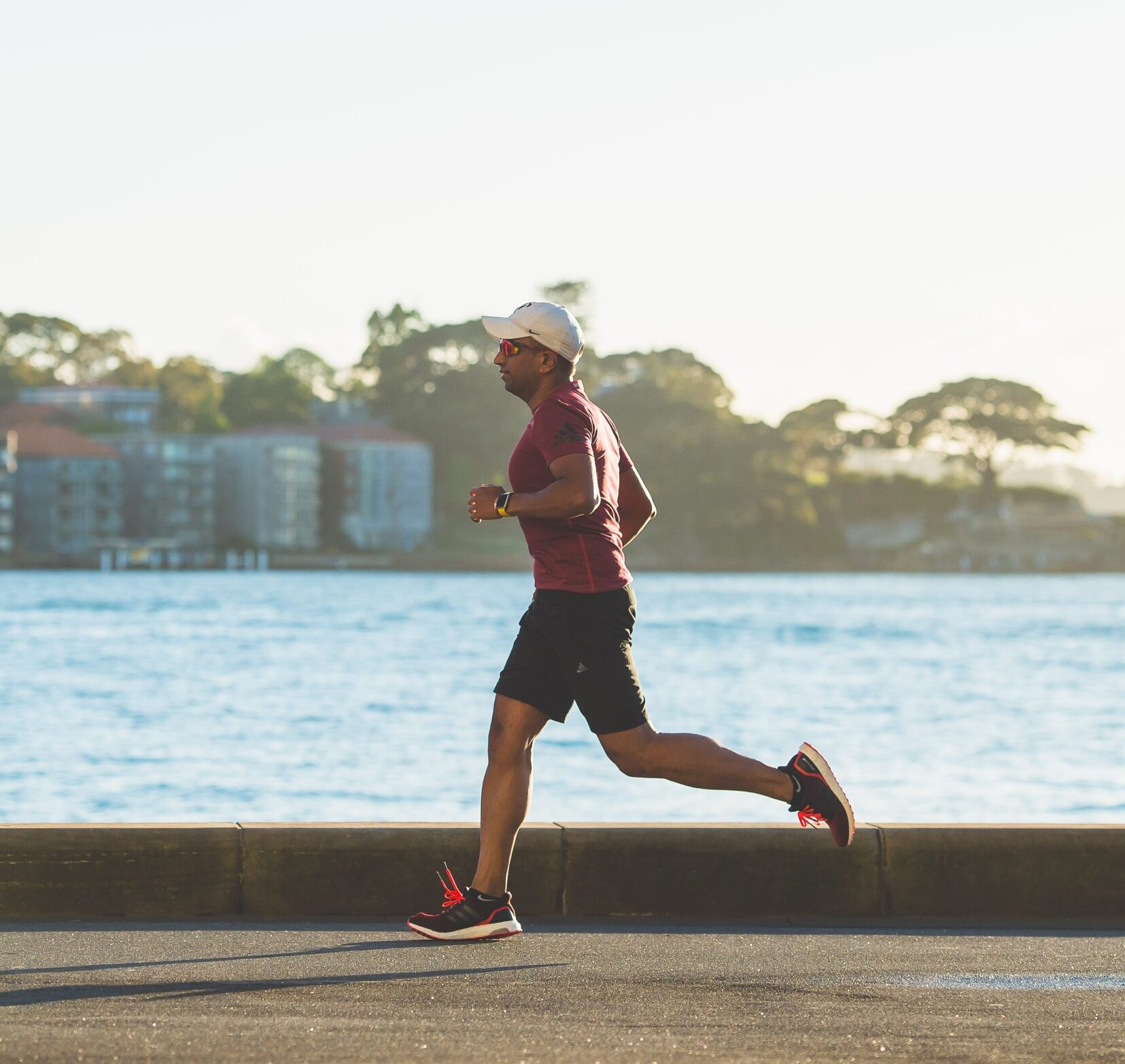 Is Jogging Outdoors Better Than a Treadmill? - yourdailysportfix.com